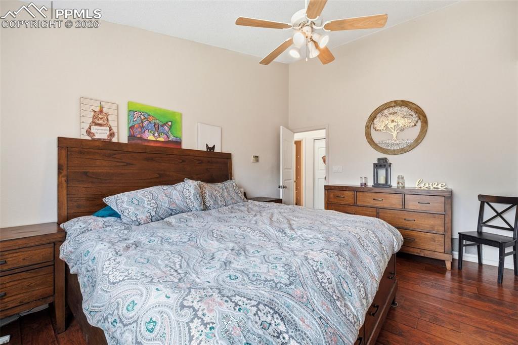 Image 10 of 18: Comfortable primary suite with ensuite bath