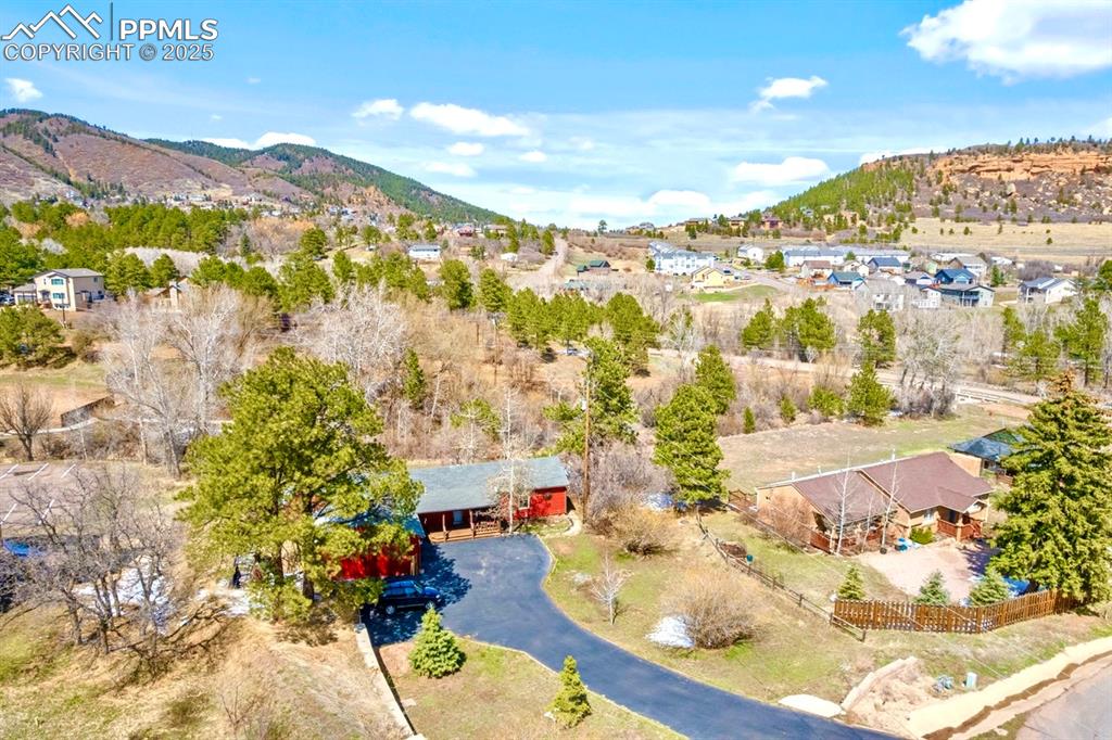 Image 17 of 36: Excellent spot for a short-term rental, right next to the historic Pinecres