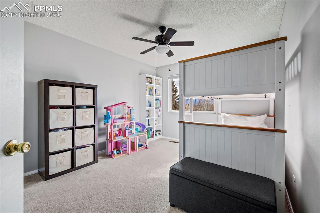 Image 28 of 49: Bedroom