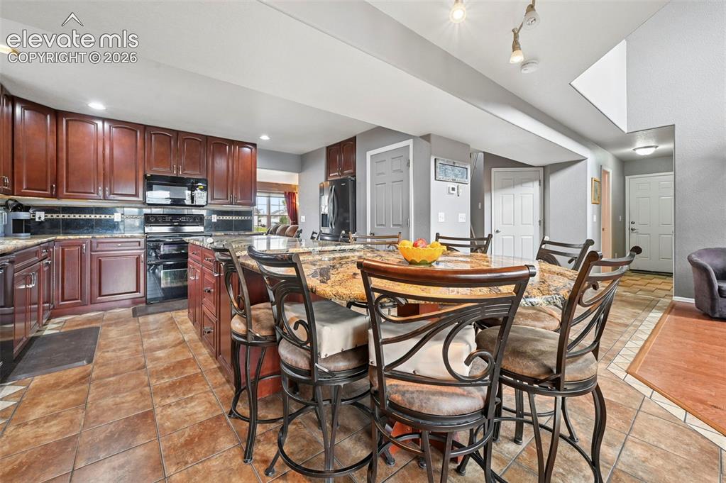 Image 8 of 49: Kitchen