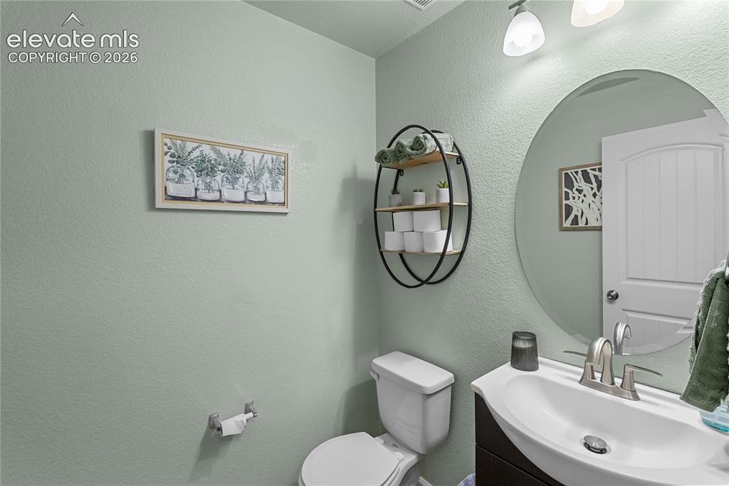 Image 13 of 37: Bathroom