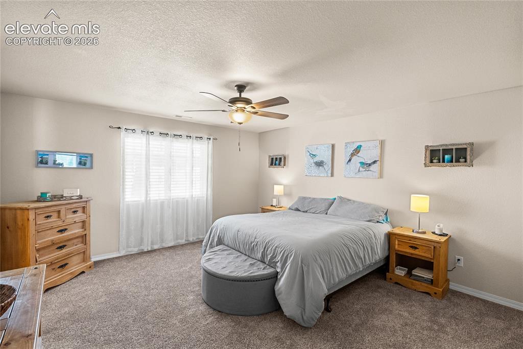 Image 15 of 37: Bedroom