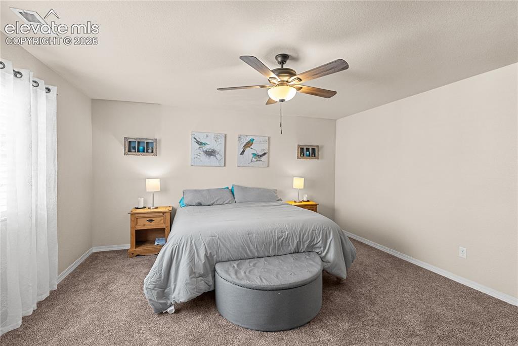 Image 16 of 37: Bedroom