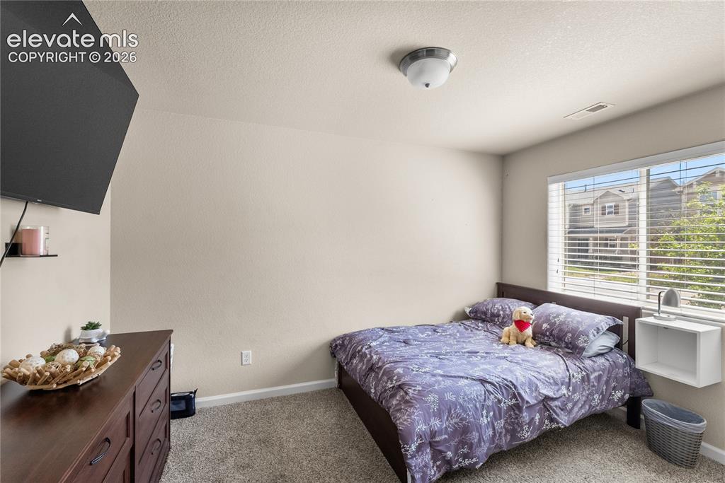 Image 6 of 37: Bedroom