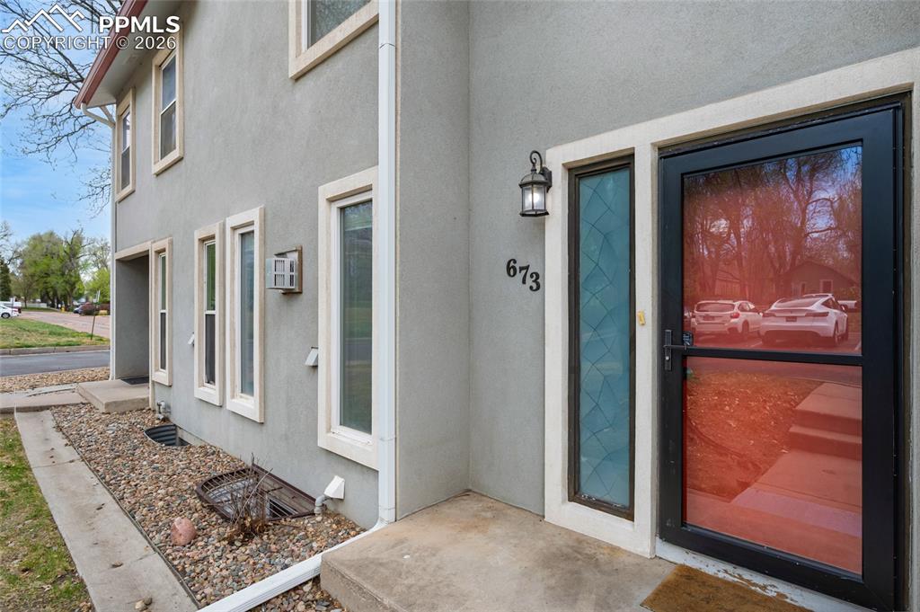 Image 3 of 35: Rocket Close EM Instructions