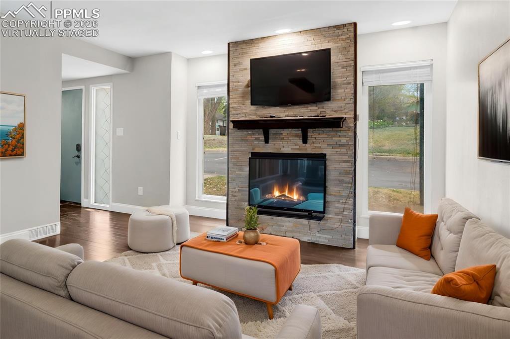 Image 4 of 35: Front of Structure