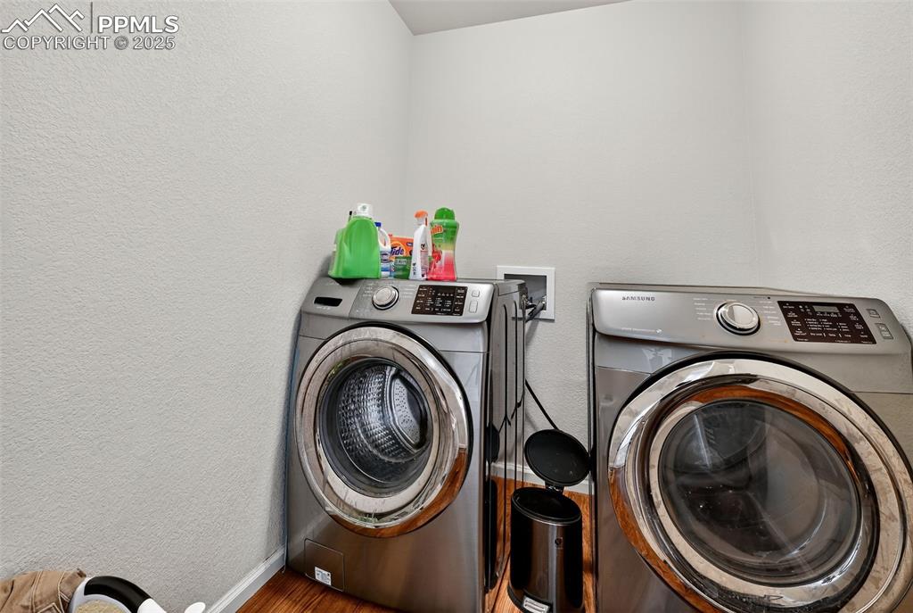 Image 25 of 29: Laundry