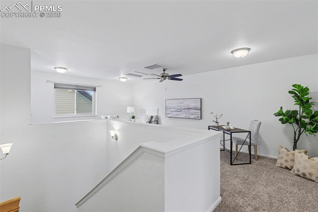 Image 26 of 50: Loft