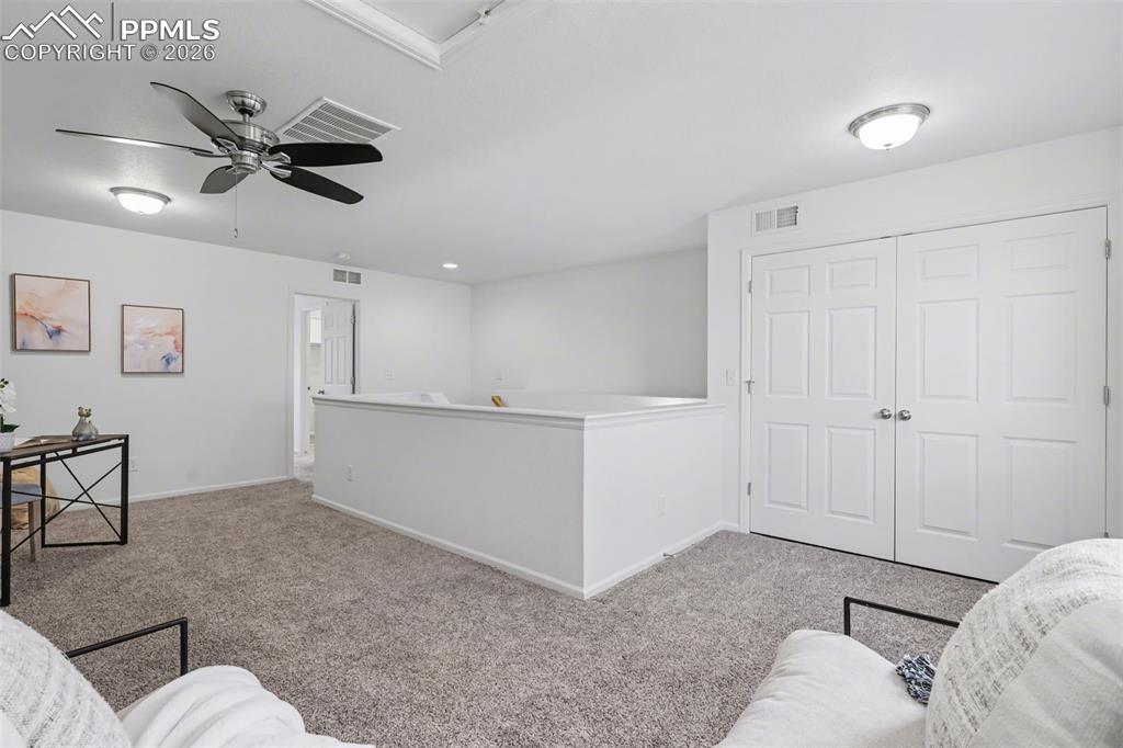 Image 27 of 50: Loft