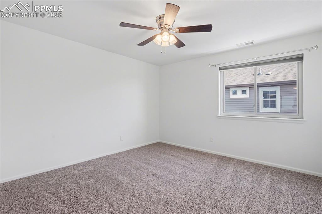 Image 29 of 50: Bedroom