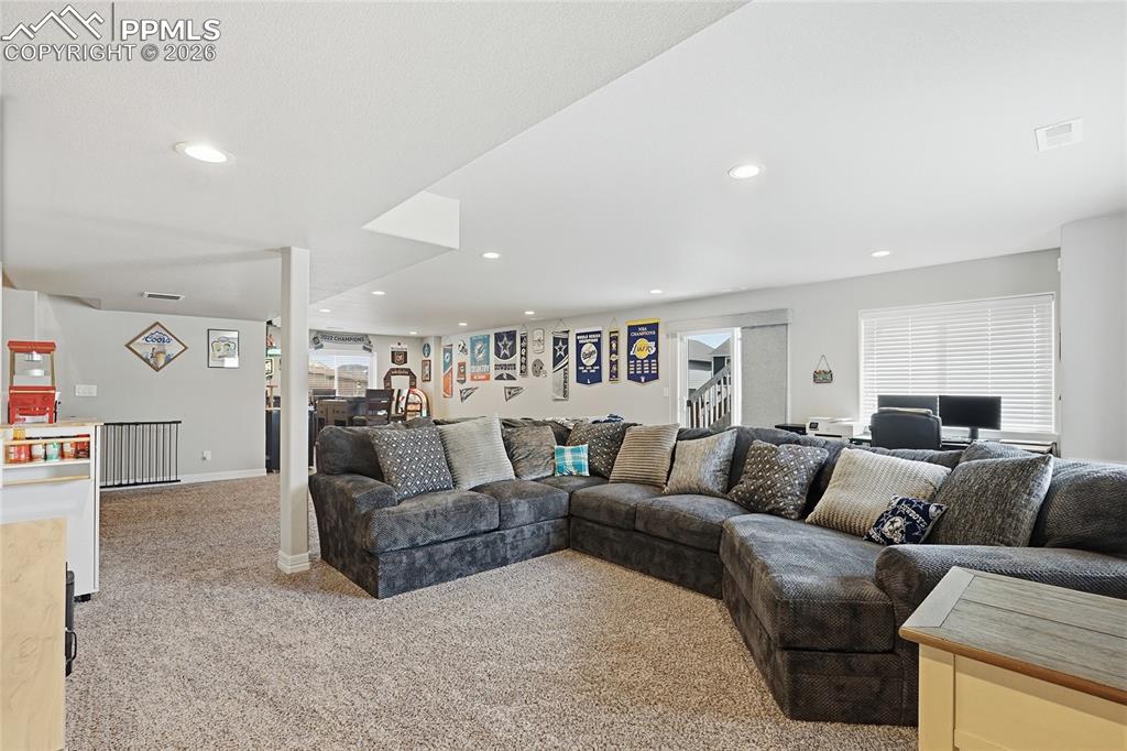 Image 24 of 39: Family Room