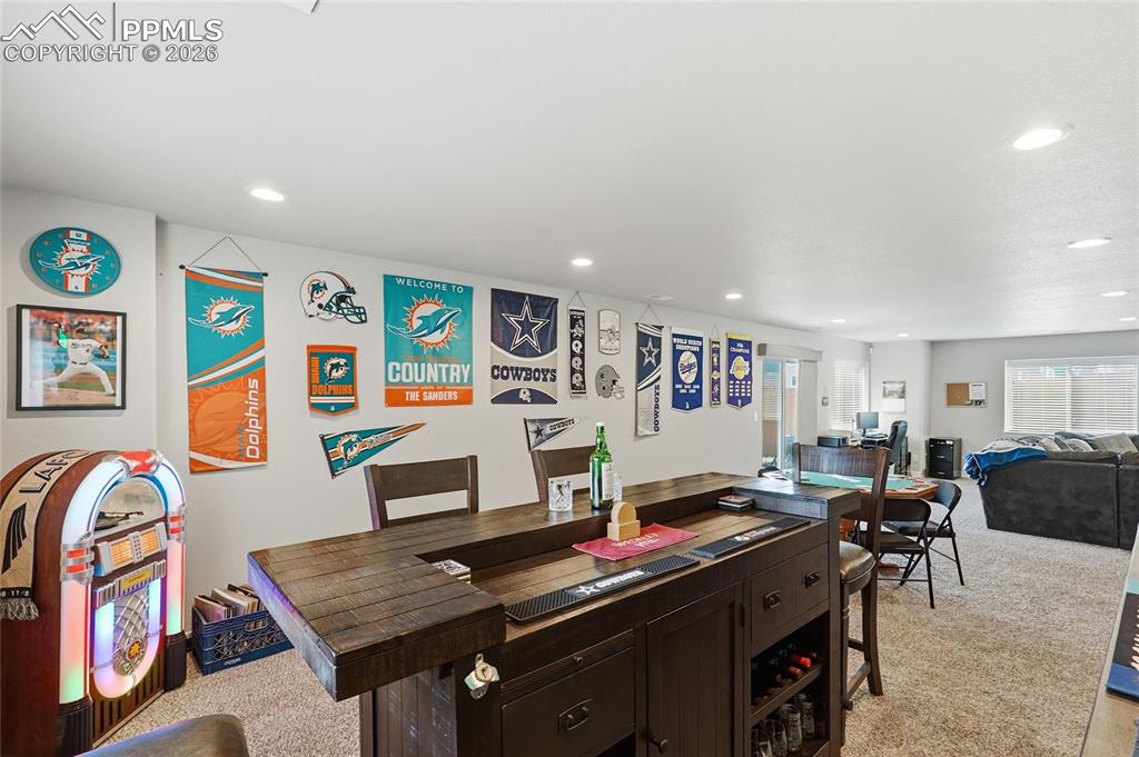 Image 28 of 39: Family Room