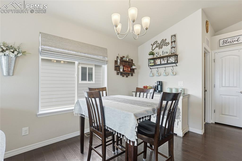 Image 8 of 39: Dining Area