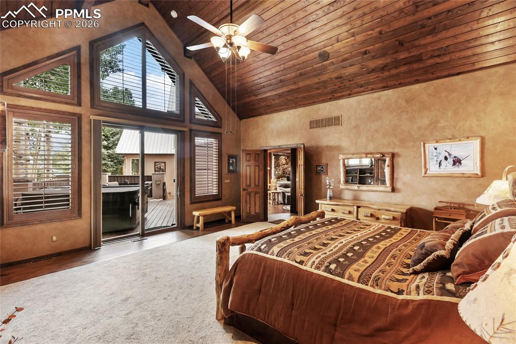 Image 17 of 36: And....oh those views! Imagine waking up to a mountain view!