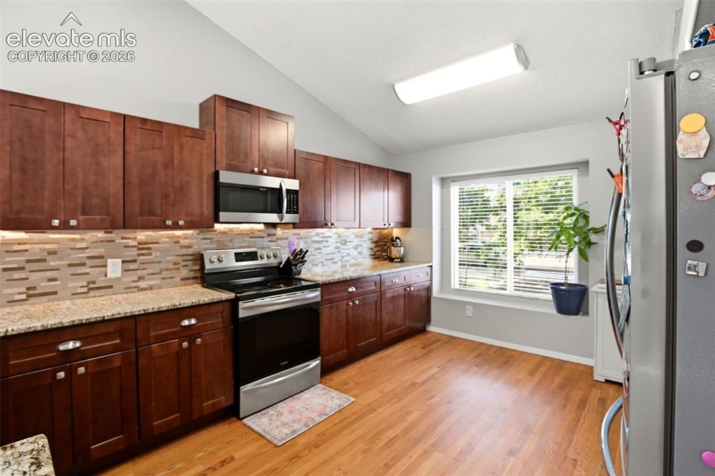 Image 11 of 37: Kitchen