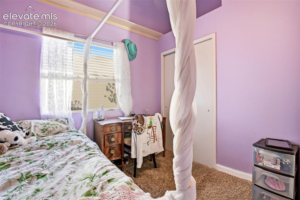 Image 15 of 37: Bedroom