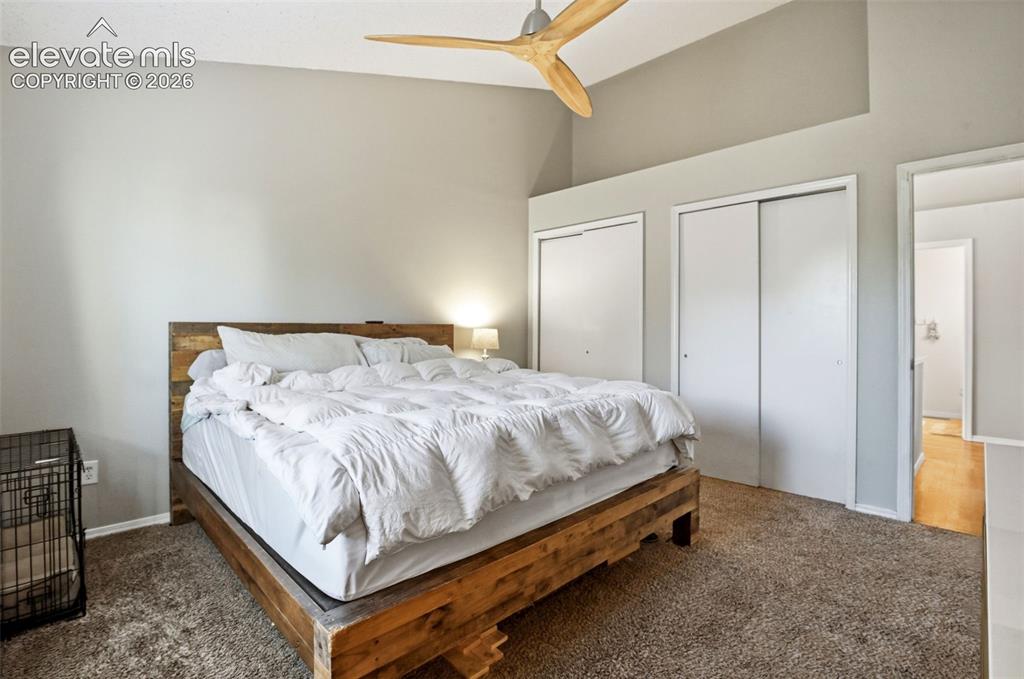 Image 17 of 37: Bedroom
