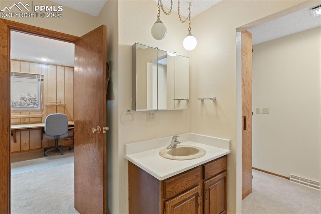 Image 22 of 47: Master Bathroom