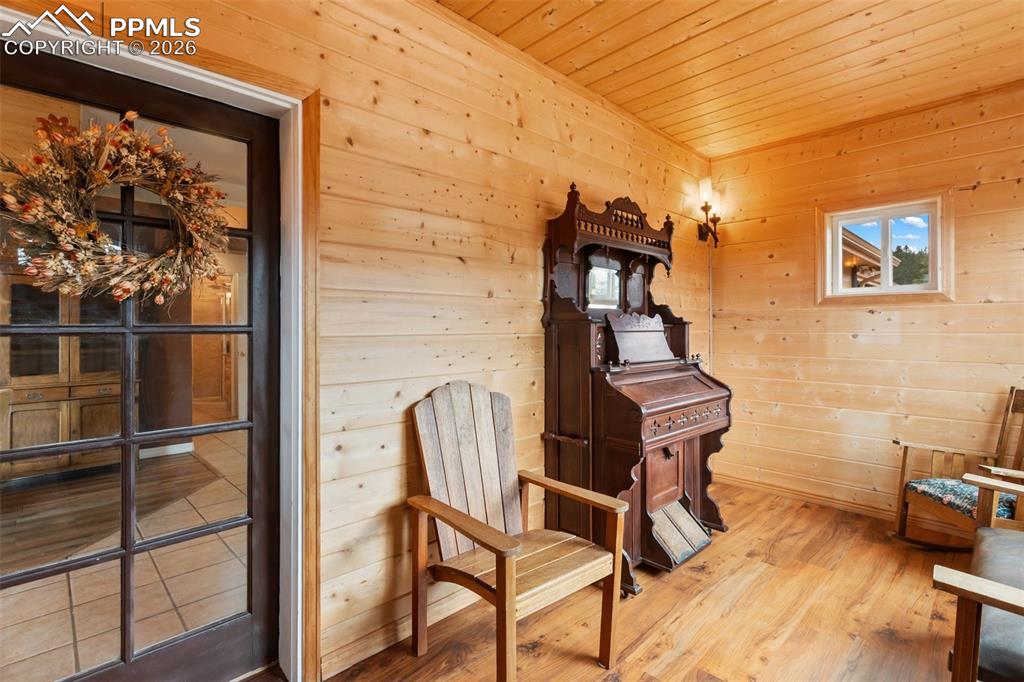 Image 14 of 50: Closing Instructions