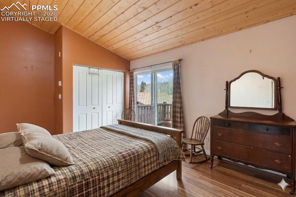 Image 26 of 50: Kitchen