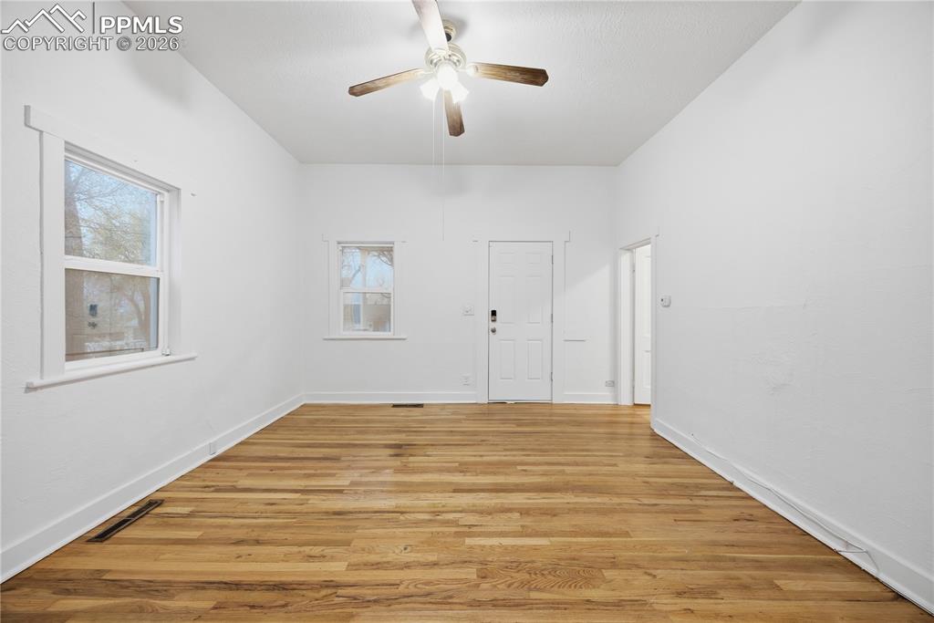 Image 11 of 33: No Description Available