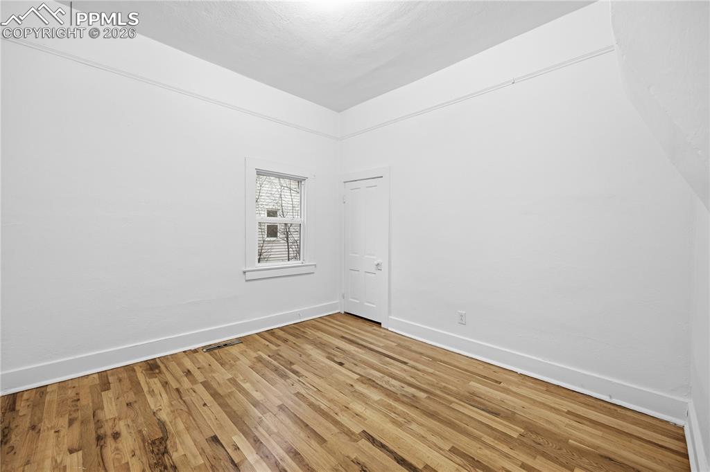 Image 24 of 33: No Description Available