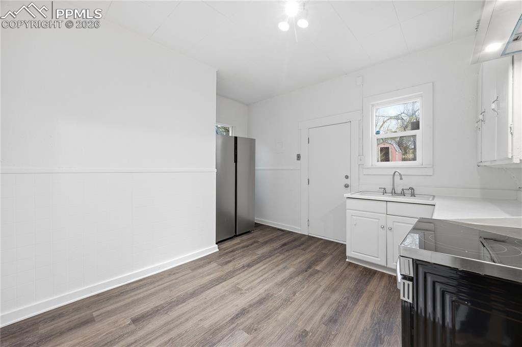 Image 28 of 33: No Description Available