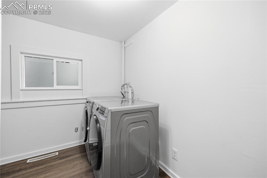 Image 29 of 33: No Description Available