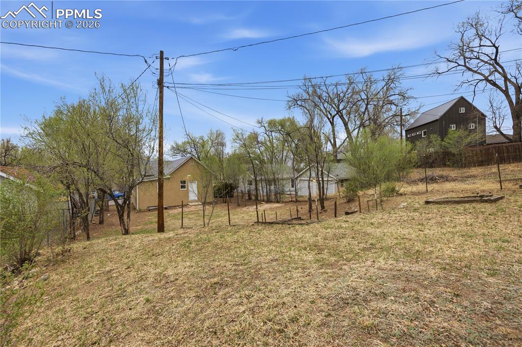 Image 31 of 33: No Description Available