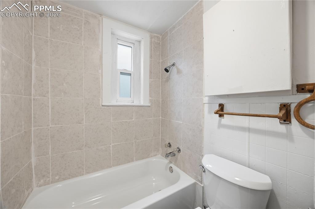 Image 6 of 33: No Description Available