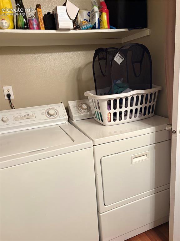 Image 11 of 13: Laundry