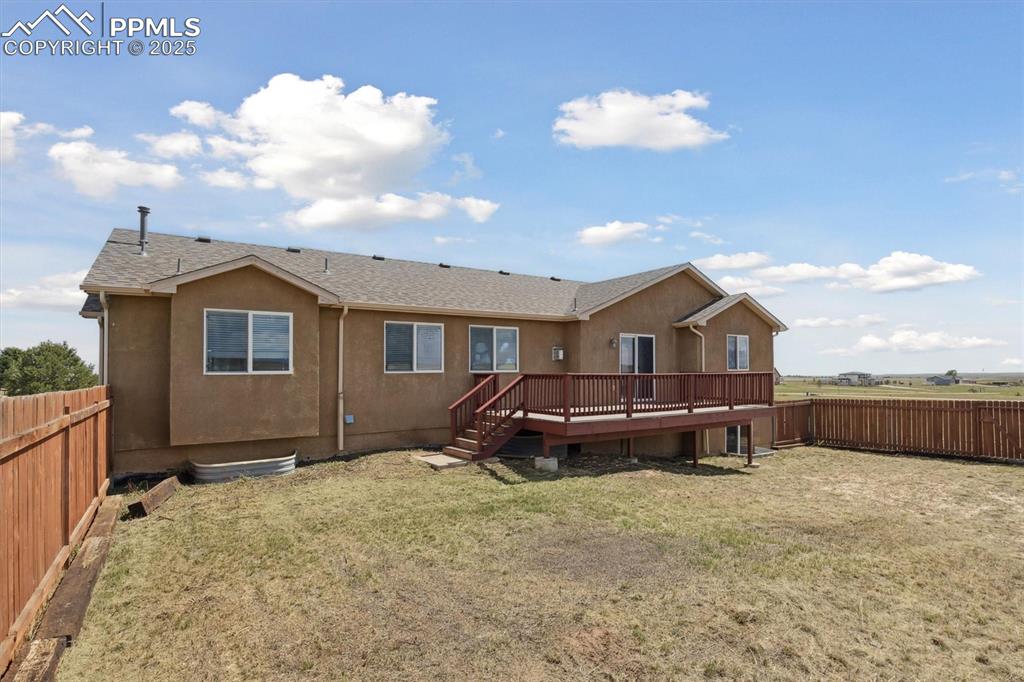 Image 36 of 42: Back of home