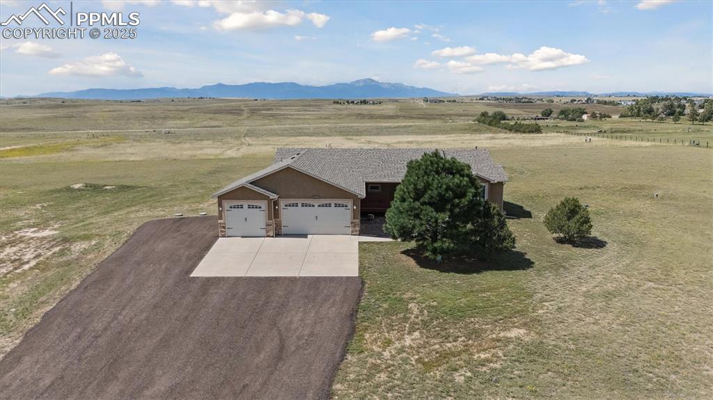 Image 40 of 42: Beautiful 360 degree views around property