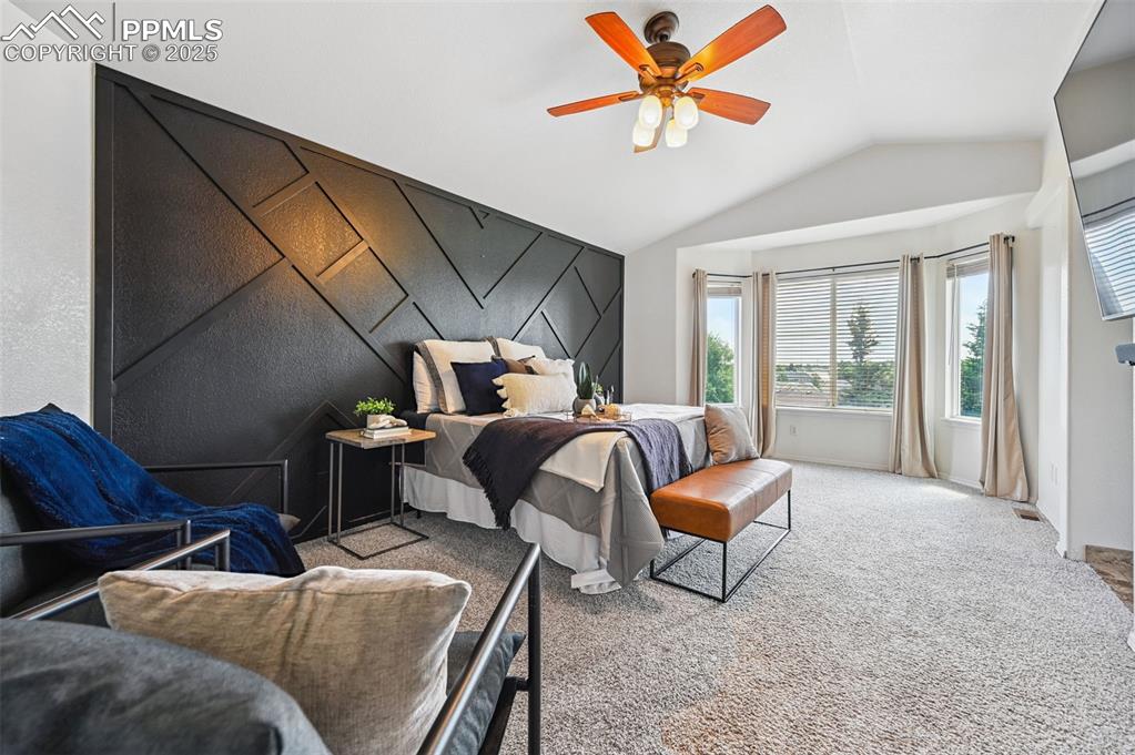 Image 13 of 34: Bedroom