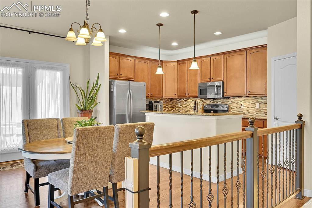 Image 17 of 29: Kitchen
