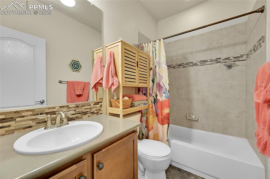 Image 19 of 29: full bath on main level