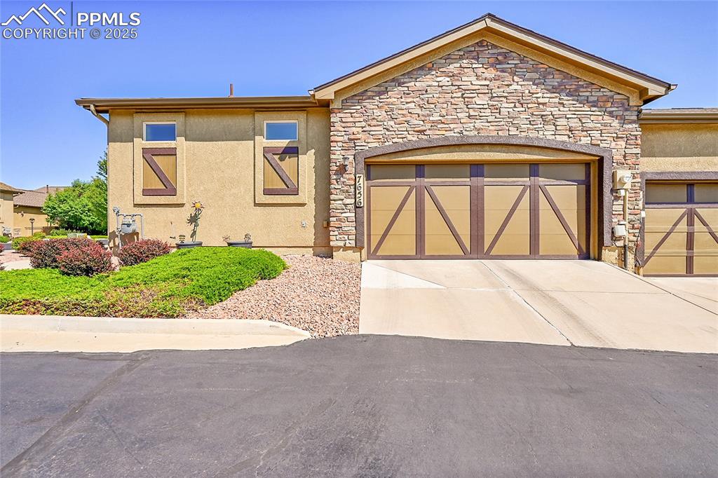 Image 3 of 29: Double car garage