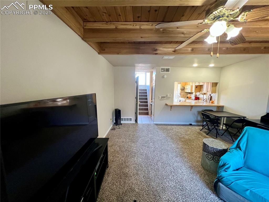 Image 6 of 24: Living Room