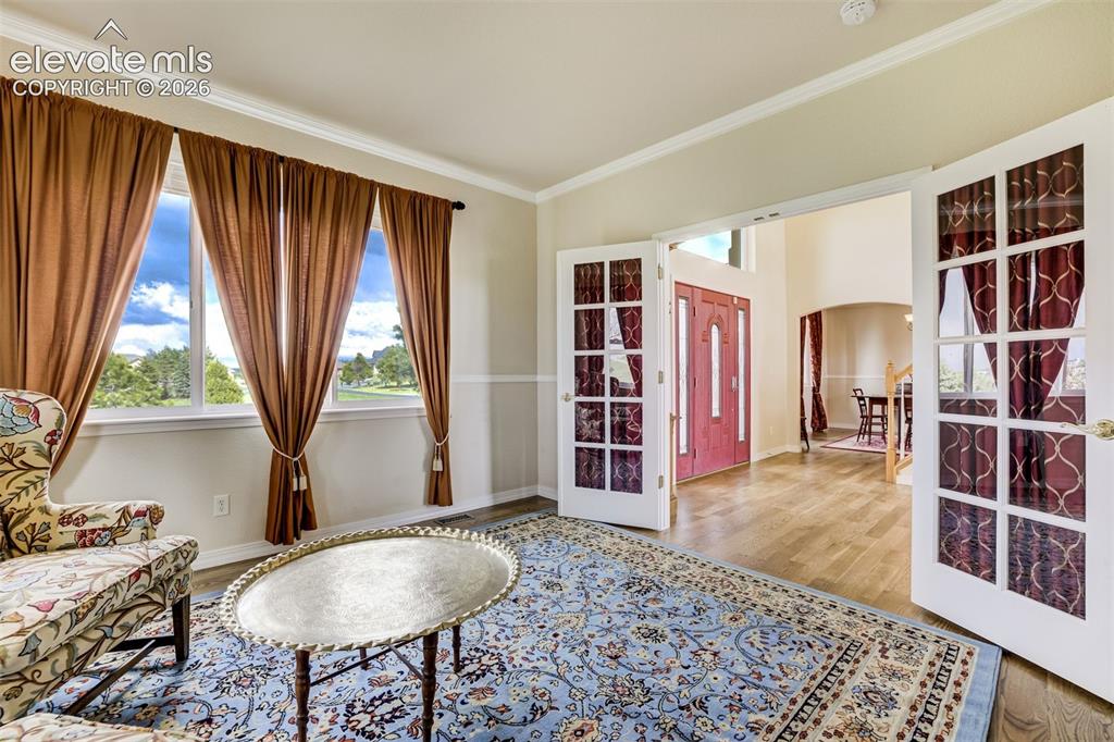 Image 12 of 50: Living Room