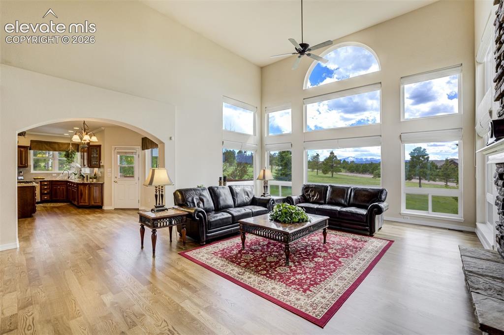 Image 9 of 50: Family Room