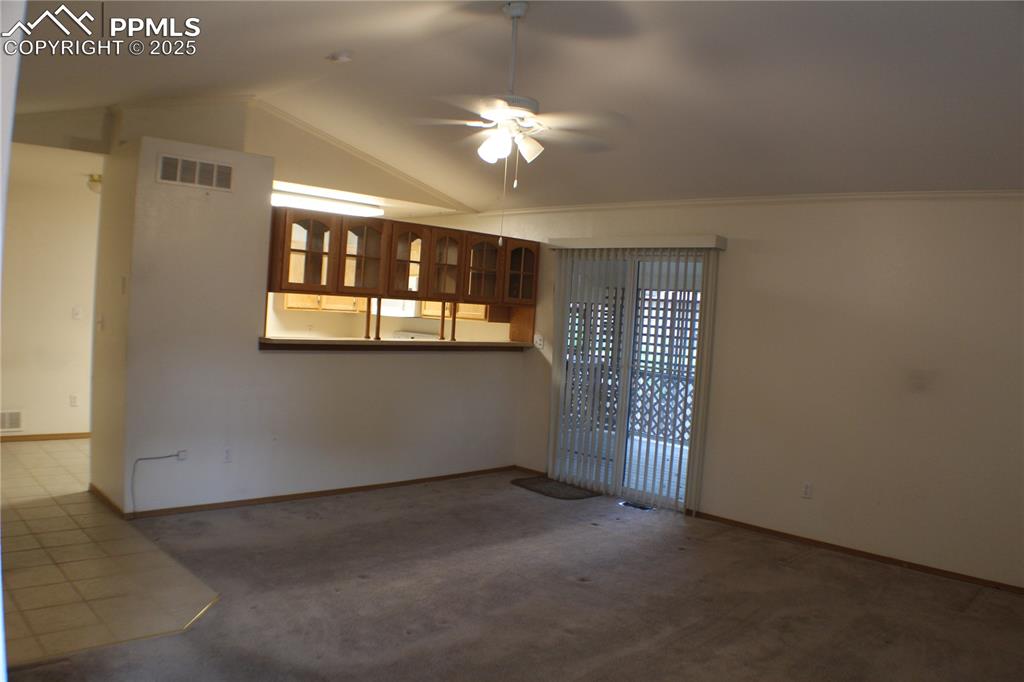 Image 2 of 23: Living Room