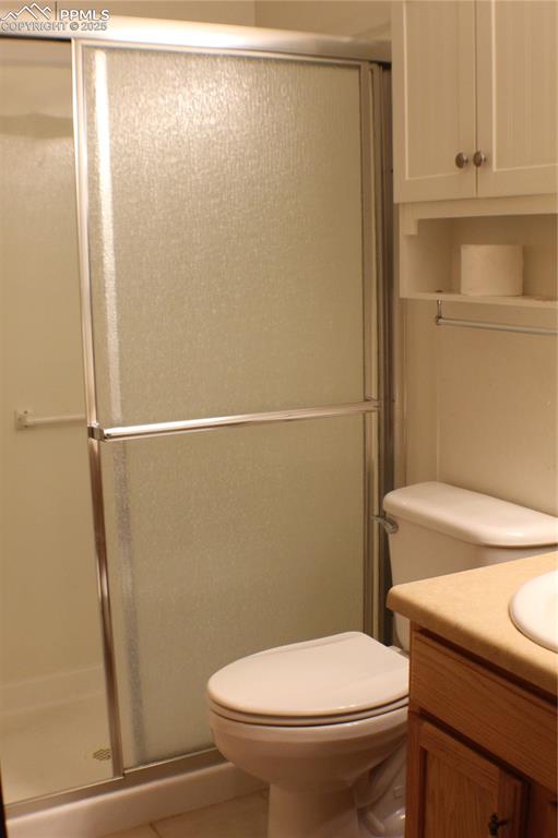 Image 8 of 23: Bathroom
