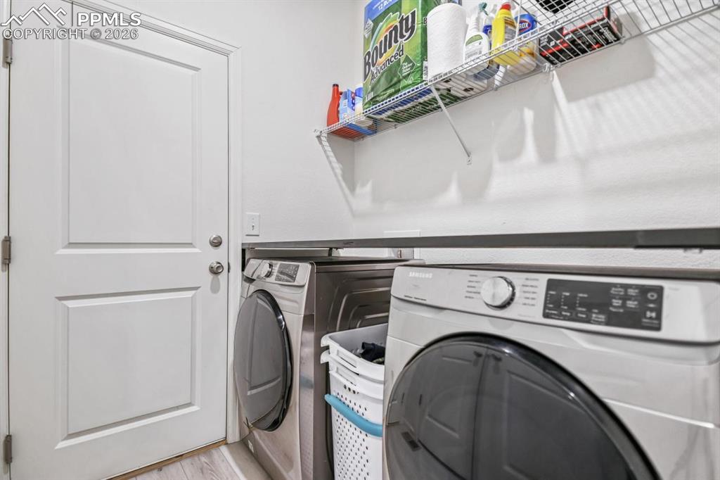 Image 12 of 21: Laundry