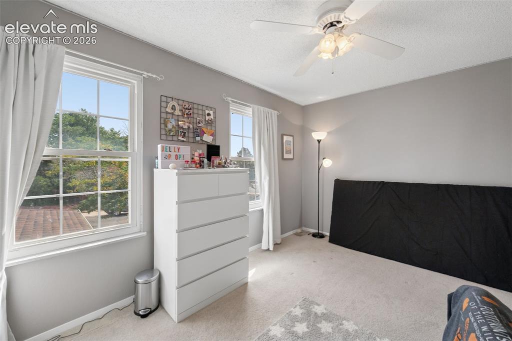 Image 17 of 28: Bedroom