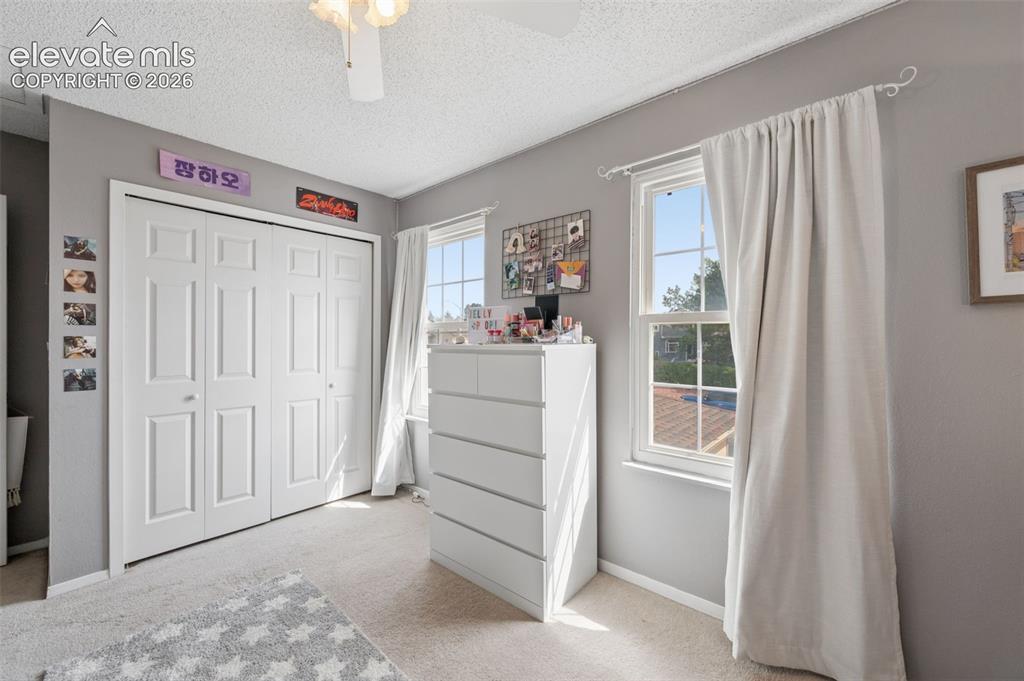 Image 18 of 28: Bedroom
