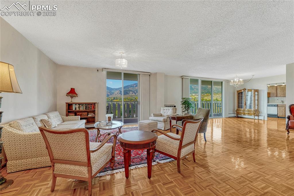 Image 13 of 50: Living Room