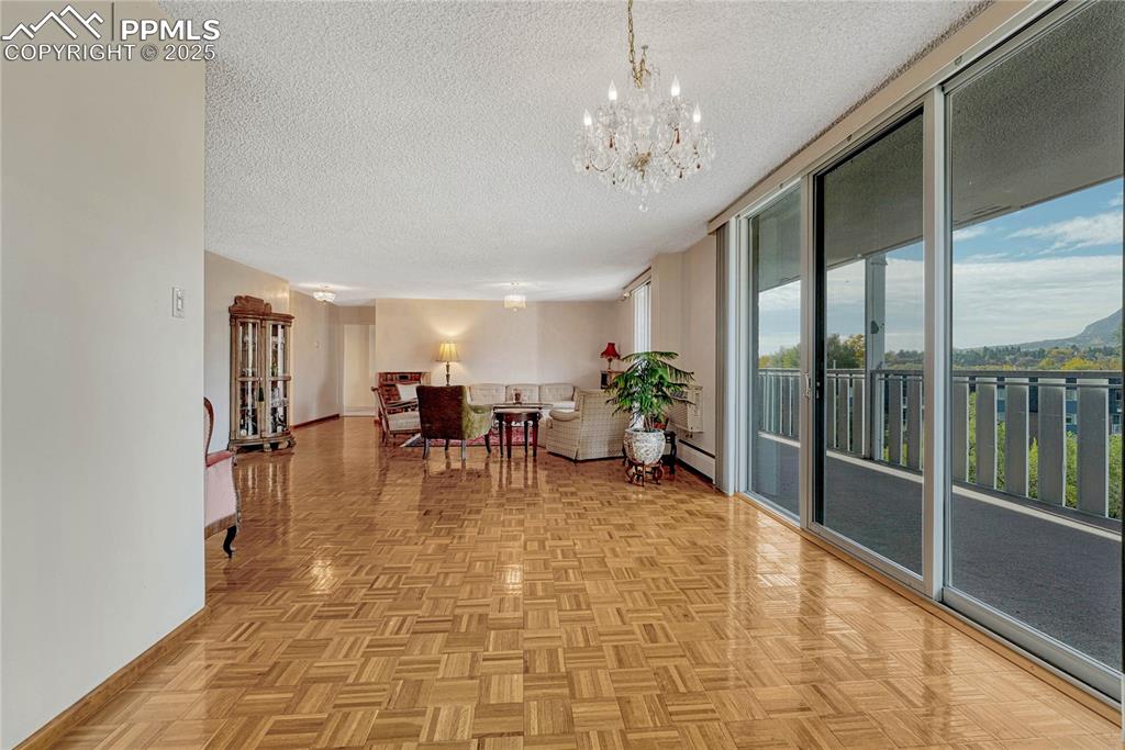 Image 16 of 50: Living Room