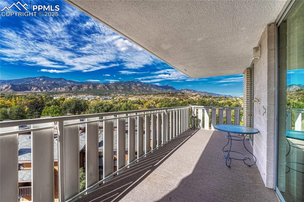 Image 3 of 50: Balcony