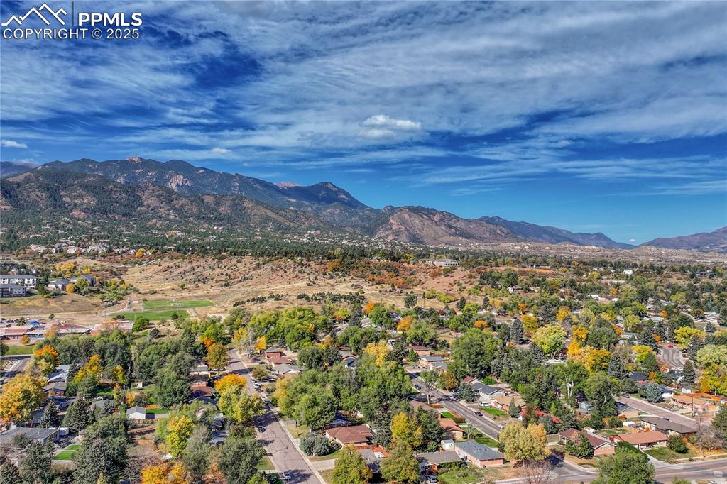 Image 48 of 50: View