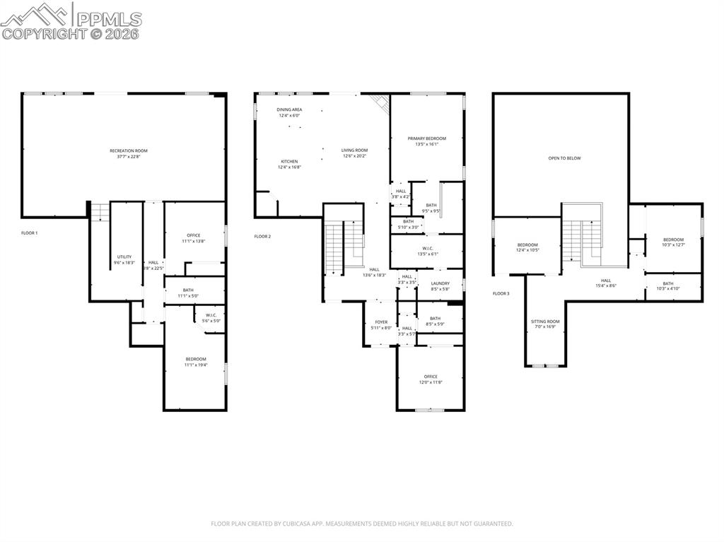 Image 40 of 40: View of room layout